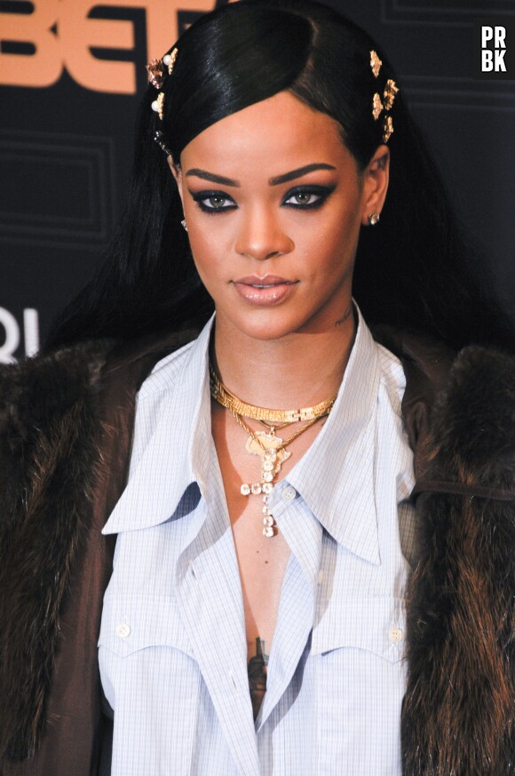 Rihanna a rendu hommage aux victimes de l'attentat de Nice.