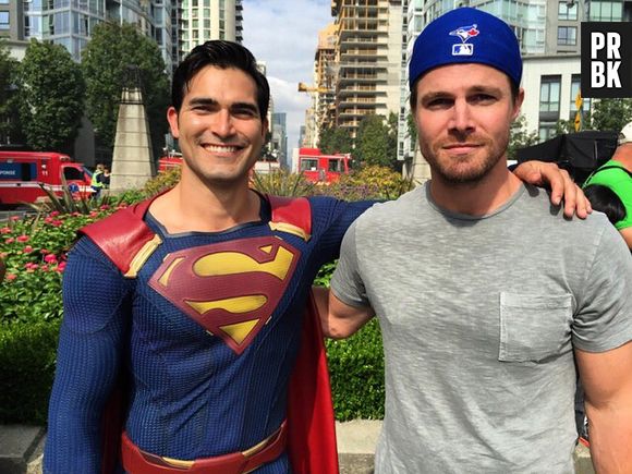 Arrow saison 5 : gros crossover à venir avec Flash, Supergirl, Legends of Tomorrow