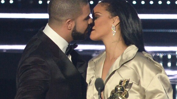 Rihanna : non elle n'a pas mis un vent à Drake aux MTV VMA 2016, la preuve !