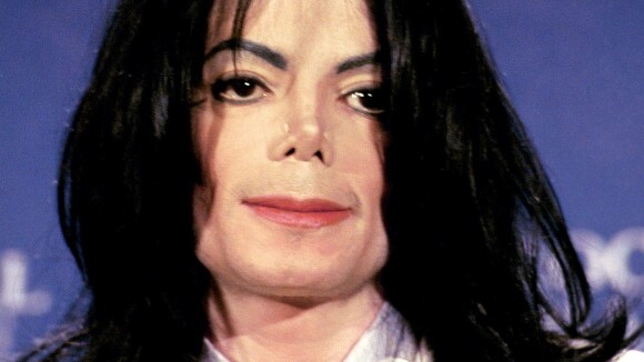 Michael Jackson encore accusé de pédophilie sur une petite fille de 12 ans, payée pour se taire