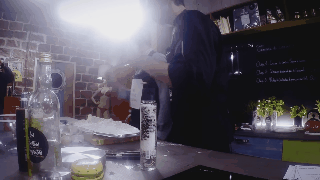 Les Recettes Pompettes : Monsieur Poulpe dévoile à PRBK son remède anti-gueule de bois.