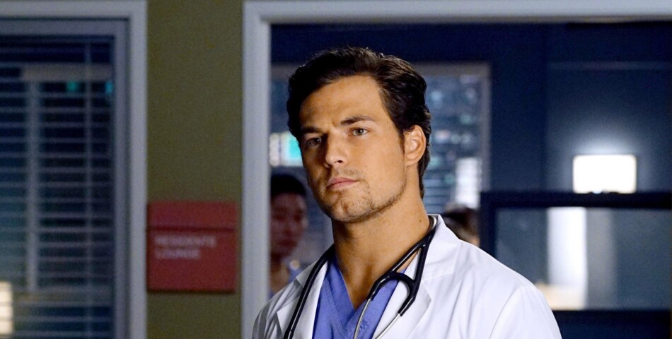 Grey&#039;s Anatomy saison 13, épisode 9 : DeLuca (Giacomo Gianniotti) sur une photo