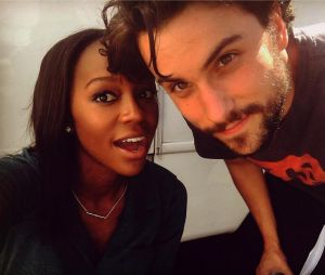 Jack Falahee et Aja Naomi King en couple ? Des photos sèment le but