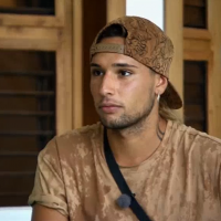 Eddy recadré par la coach dans la Villa des Coeurs Brisés 2 : "T'es un sale petit C-O-N ! "