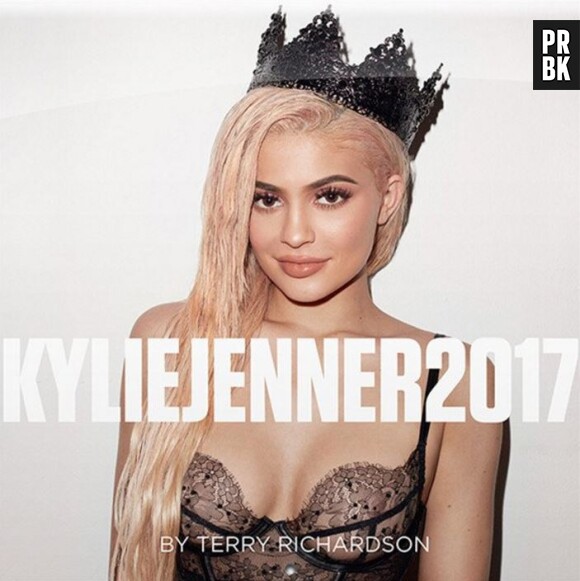 Kylie Jenner by Terry Richardson : une grosse erreur s'est glissée dans le calendrier sexy !