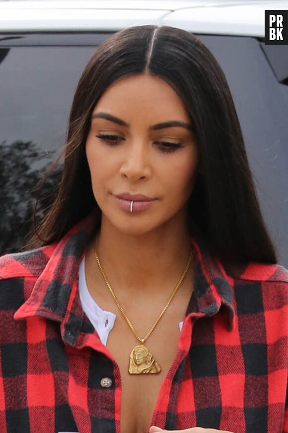 Kim Kardashian avait rendu visite à des enfants handicapés dans un centre à Dubaï. Mais elle n'aurait pas eu d'autorisation pour cette visite et les autorités enquêteraient.