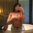     Astrid Nelsia (Les Princes de l'amour 4) seins nus sur Twitter, son selfie hot de Dubaï    