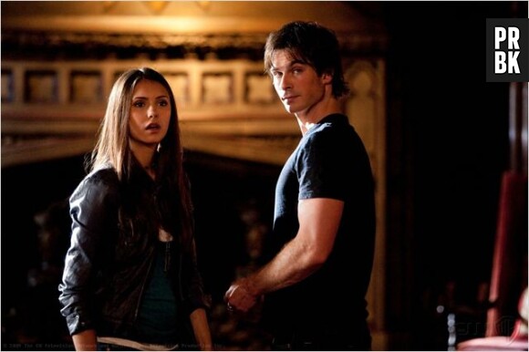 The Vampire Diaries saison 8 : la demande en mariage de Damon à Elena coupée au montage