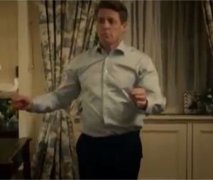 Love Actually 2 : découvrez la nouvelle danse délirante de Hugh Grant sur Drake
