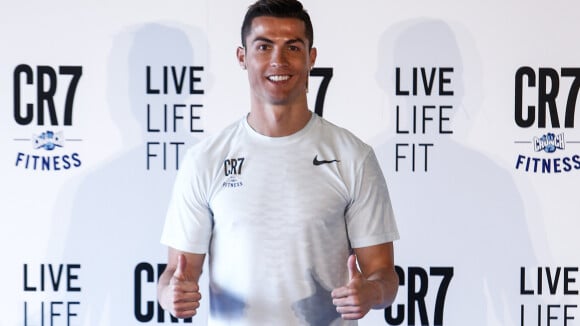 Cristiano Ronaldo rembourre-t-il ses slips ? Une ex balance sur son "paquet"