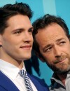 Riverdale saison 2 : Casey Cott et Luke Perry sur le red carpet du CW Upfront 2017 ce jeudi 18 mai