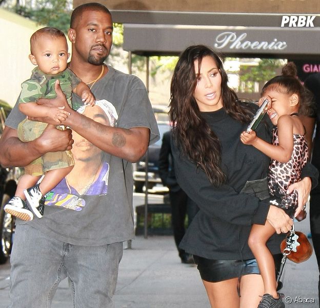 Kim Kardashian et Kanye West : leur mère porteuse attendrait des jumeaux !

