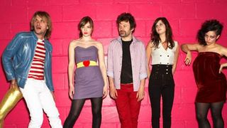 New Young Pony Club de retour avec ... un clip complètement vintage