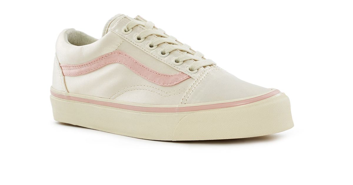 Opening Ceremony x Vans : la Old Skool s'habille en satin - Purebreak