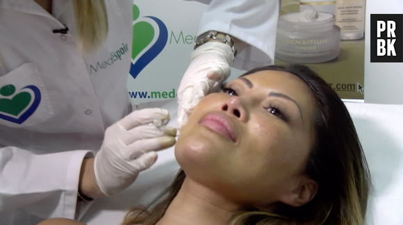 Zéro complexe : découvrez les premières images de l'émission de Star 24 qui suit les stars de télé-réalité dans leurs opérations de chirurgie esthétique !