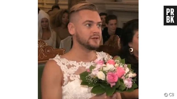 Jeremstar se marie avec lui-même : découvrez les images de son mariage WTF !