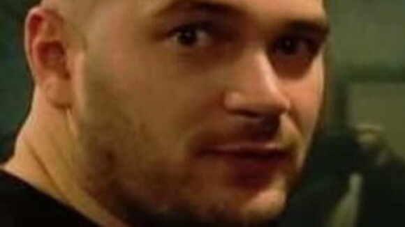 Jul débarque en scooter à son concert à Bercy, les fans valident à 100%