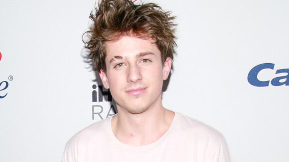 Charlie Puth : son album repoussé, il dévoile un nouveau titre pour nous faire patienter