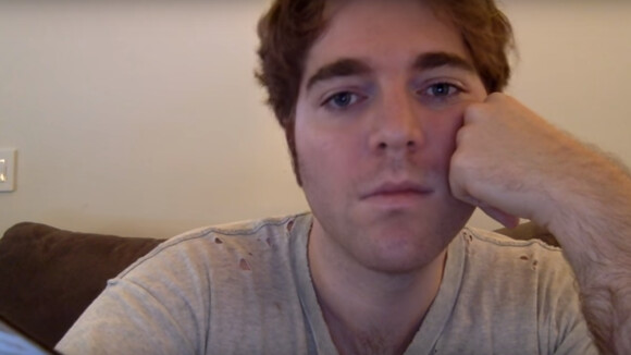 Shane Dawson : le youtubeur en pleine polémique après des blagues pédophiles