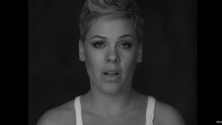 Clip "Wild Hearts Can't Be Broken" : Pink fait entendre sa voix pour défendre les femmes
