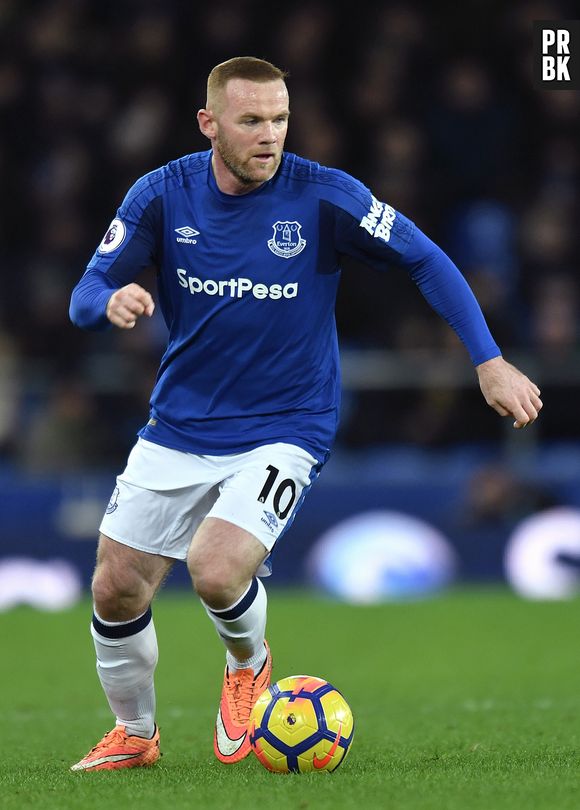 Ed Sheeran fiancé : c'est son ami et footballeur Wayne Rooney qui chantera à son mariage !