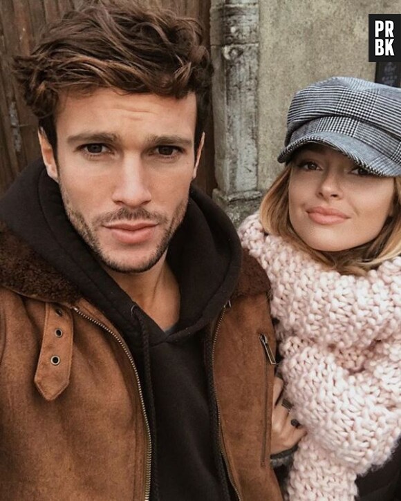 Caroline Receveur enceinte, elle dévoile fièrement son baby bump