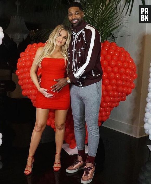 Khloe Kardashian en pleine polémique : enceinte de huit mois, elle part en avion au Japon !