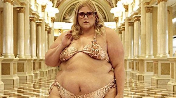 Obligée de se rhabiller à cause de son poids, une blogueuse part en guerre : "ne nous cachons plus"