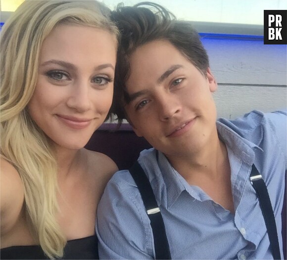 Cole Sprouse et Lili Reinhart en vacances au Mexique : ils ne se cachent (presque) plus