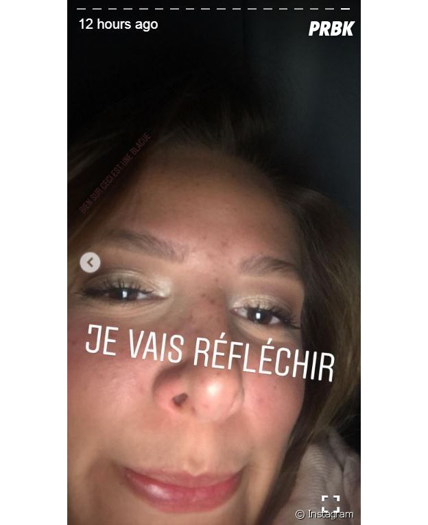 Emma CakeCup nue : la Youtubeuse montre ses fesses et fait un trait d'humour, Jacquie et Michel lui proposent de tourner pour eux !