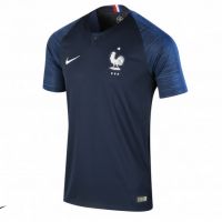 Coupe du Monde 2018 : malgré les critiques, le maillot des Bleus est (presque) en rupture de stock