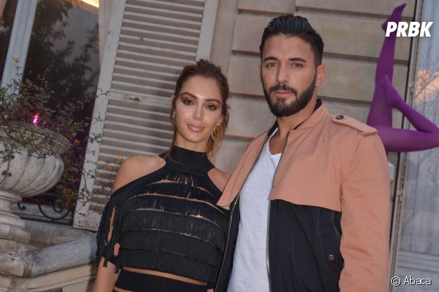Nabilla Benattia et Thomas Vergara canons à la fashion week parisienne : les amoureux au front row du défilé Jean-Paul Gaultier automne-hiver 2018/2019.