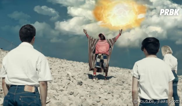 Clip "Stop Trying To Be God" : Travis Scott transforme Kylie Jenner en sainte.