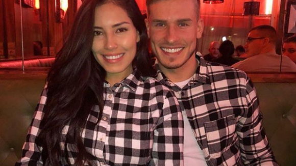 Mort de Tom (La Villa, la bataille des couples) : Hagda "vient tout juste de commencer son deuil"