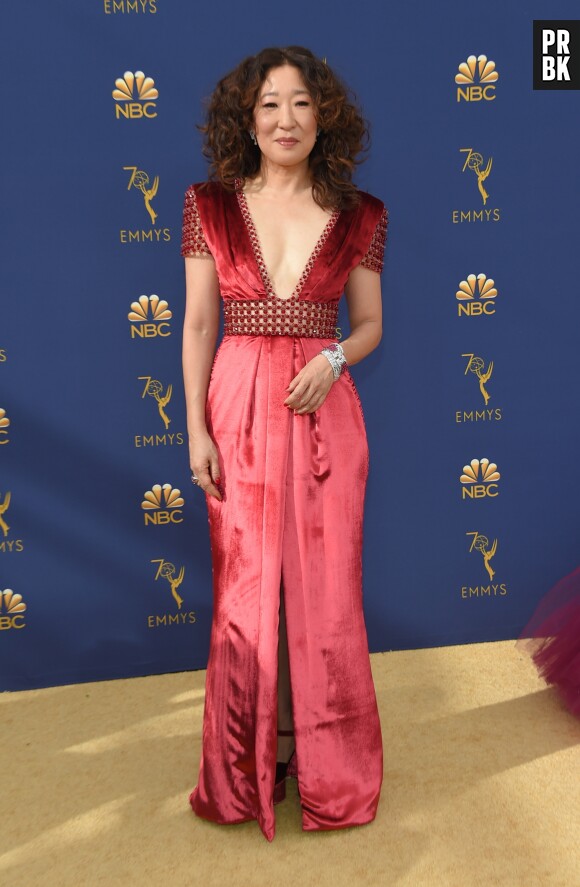 Sandra Oh sur le tapis rouge des Emmy Awards 2018 le 17 septembre à Los Angeles