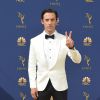 Milo Ventimiglia sur le tapis rouge des Emmy Awards 2018 le 17 septembre à Los Angeles