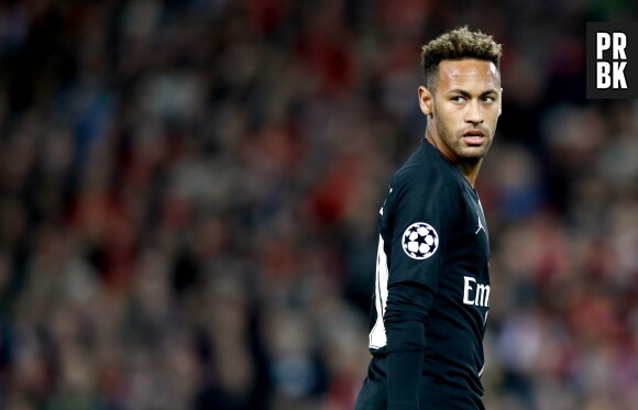 Neymar : son beau geste face à un jeune supporter en larmes
