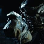The Predator : "J'ai failli mourir avec les Navy Seals pour le film" confie Boyd Holdbrook
