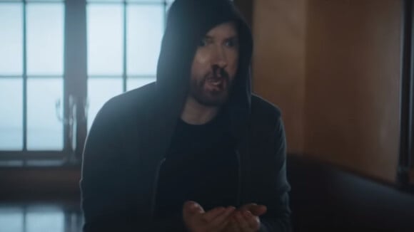 Clip "Good Guy" : Eminem assassiné de sang-froid par Jessie Reyes ⚰
