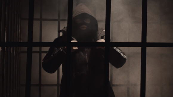 Clip "La Sacem de Florent Pagny" : Kalash Criminel règle ses comptes et invite Barbara Opsomer