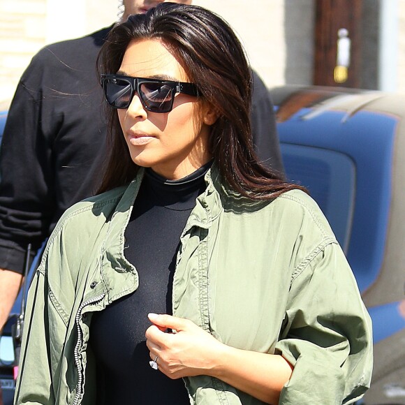 Kim Kardashian et Kris Jenner : la fille et la mère se ressemblent comme des sosies.
