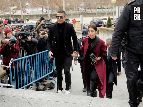 Le verdict du procès de Cristiano Ronaldo pour fraude fiscale est tombé : il doit payer une amende mais ne fera pas de prison ferme.