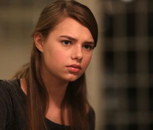 Indiana Evans dans Secrets and Lies