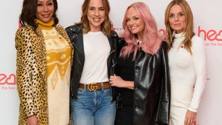 Spice Girls : Une liaison entre Geri Halliwell et Mel B ? Emma Bunton réagit