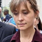 Allison Mack (Smallville) plaide coupable pour deux chefs d'accusation liées à la secte sexuelle