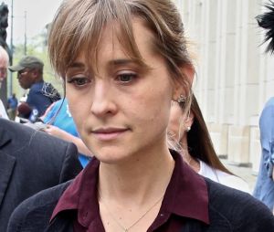 Allison Mack plaide coupable pour deux chefs d'accusation liées à la secte sexuelle