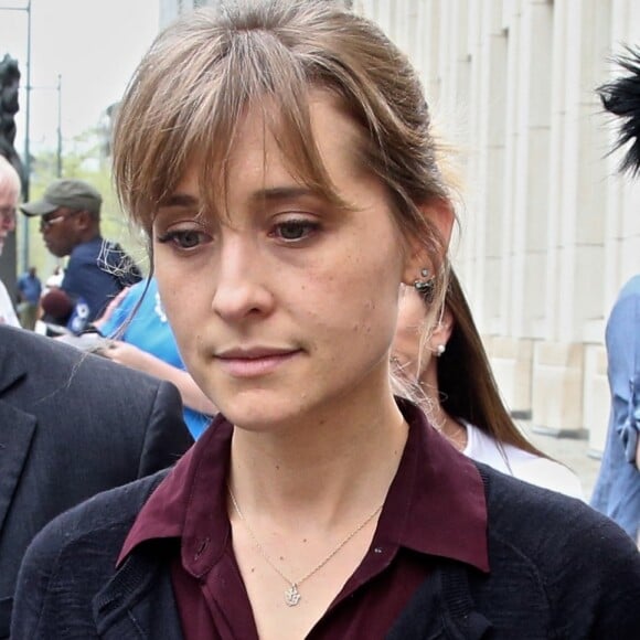 Allison Mack plaide coupable pour deux chefs d'accusation liées à la secte sexuelle