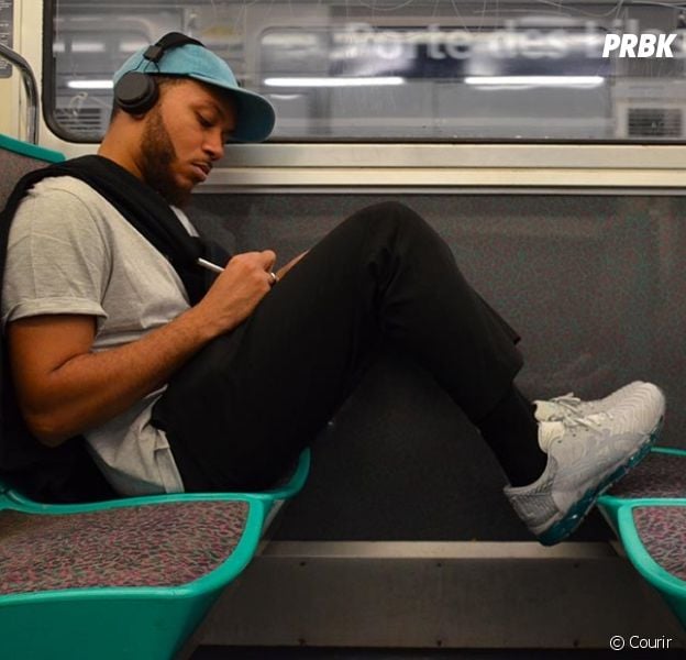 Courir x Asics : la paire de sneakers ASICS GEL-Quantum 360 5 inspirée du métro parisien.
