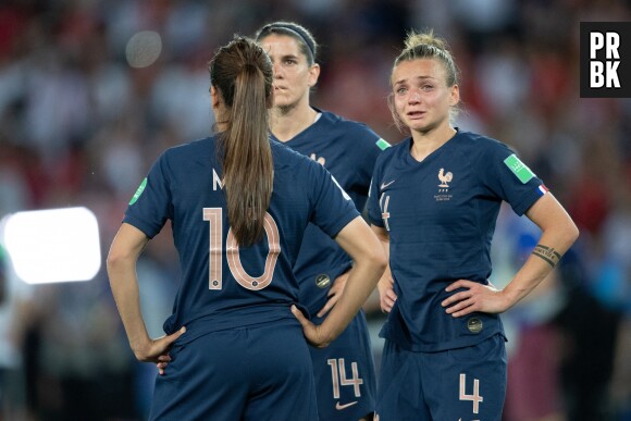 Griezmann, Mbappé... Les Bleus consolent les Bleues après leur défaite en Coupe du monde
