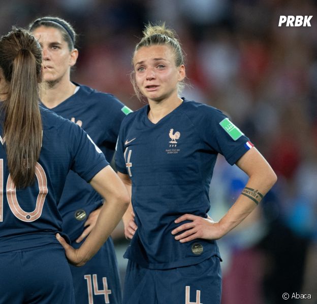 Griezmann, Mbappé... Les Bleus consolent les Bleues après leur défaite en Coupe du monde